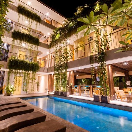 Tanaga Coliving Hotel Seminyak Kültér fotó