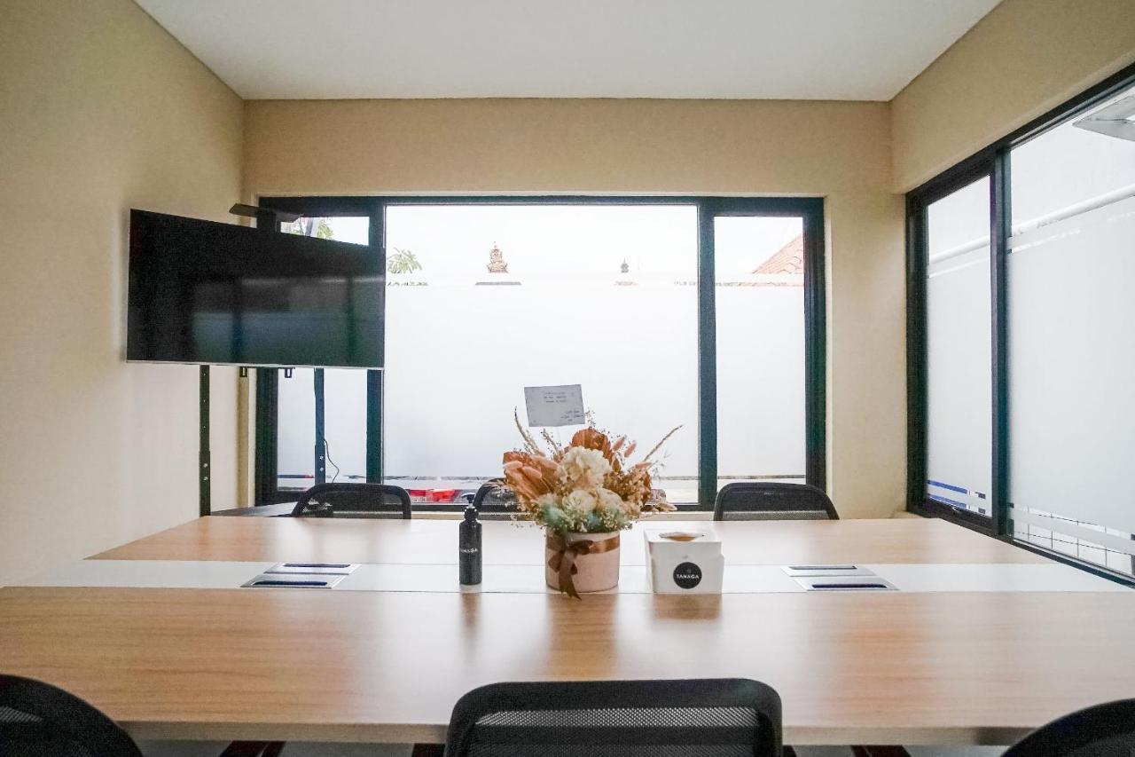 Tanaga Coliving Hotel Seminyak Kültér fotó