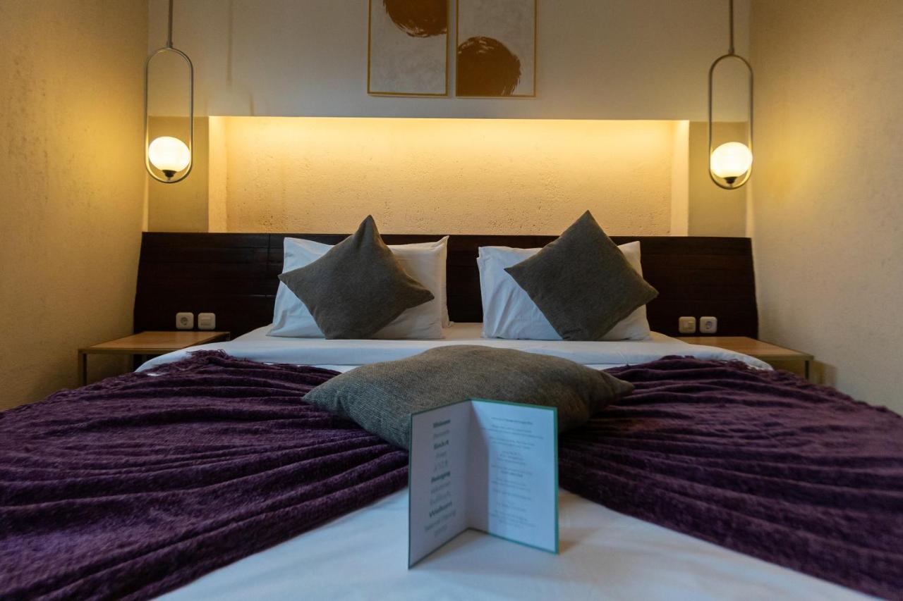 Tanaga Coliving Hotel Seminyak Kültér fotó