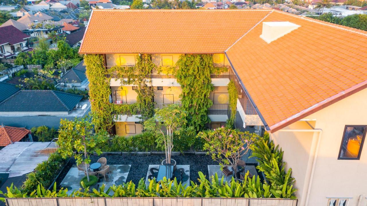 Tanaga Coliving Hotel Seminyak Kültér fotó